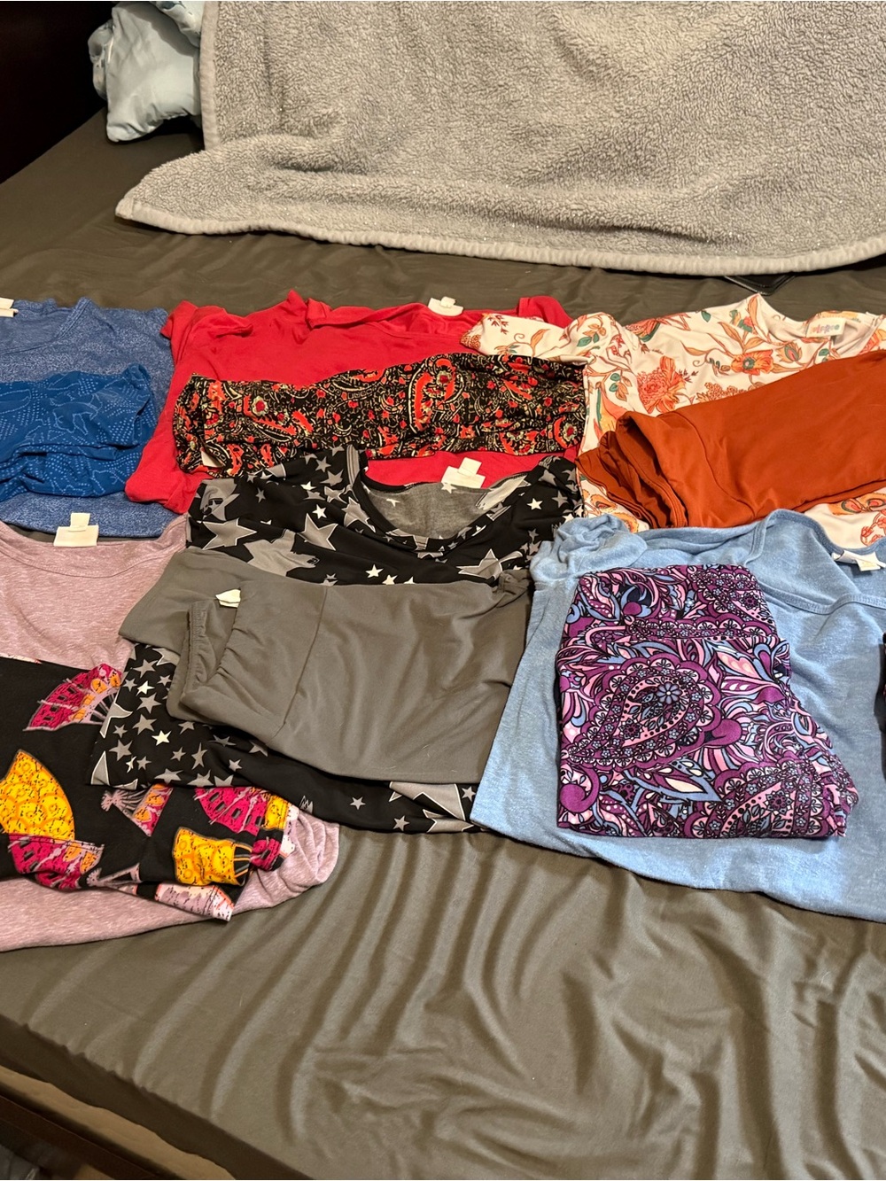 LuLaRoe Matching Outfit Sets XXS Irma OS Leggings Lot of 6 tops 7 leggings
